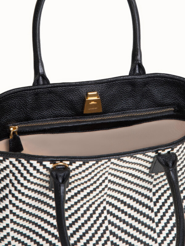 Akris Henkeltasche Small AI